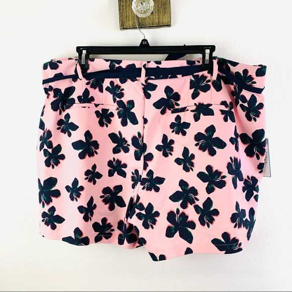 Draper James x Eloquii Floral Shorts - Picture 3 of 4